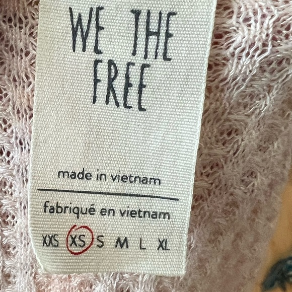 We The Free Long Sleeved Sz XS - Picture 2 of 8
